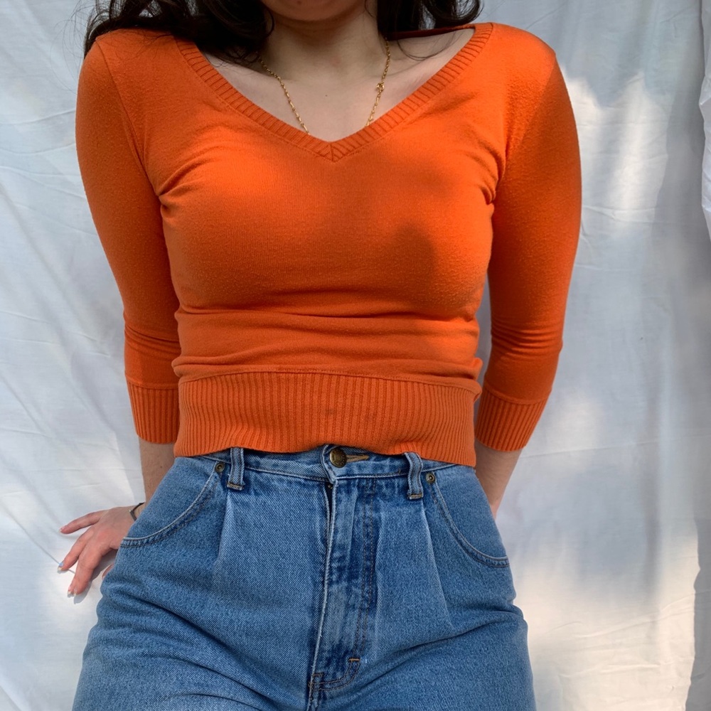 🔥Orange V-Neck Long-Sleeve Top💅🏻